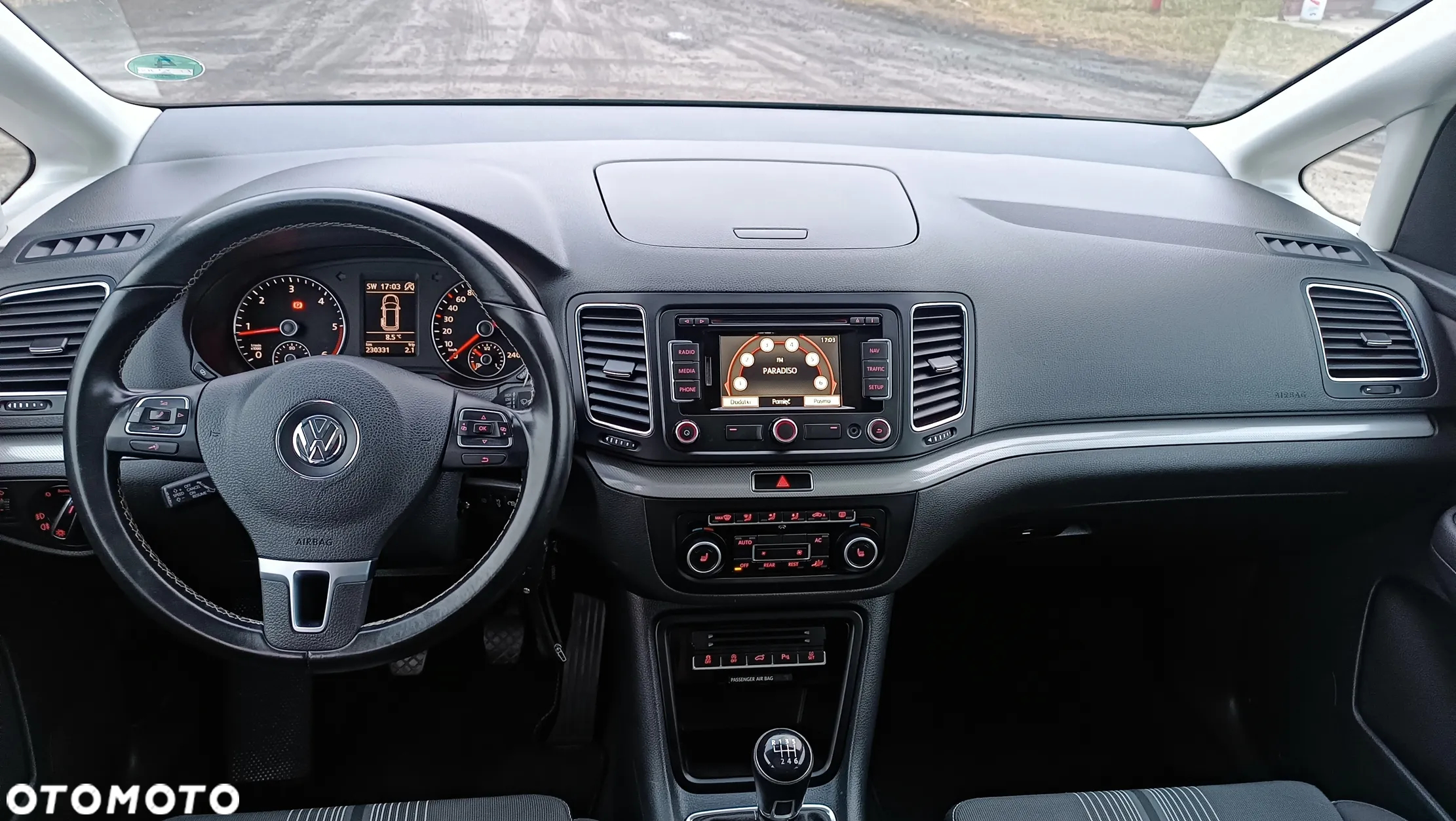 Volkswagen Sharan 2.0 TDI Comfortline - 12