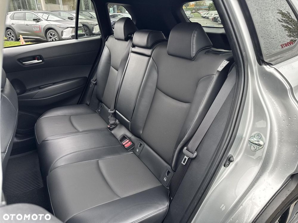 Toyota Corolla Cross 2.0 Hybrid Executive AWD - 23
