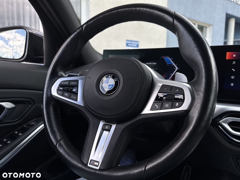 BMW Seria 3 320d xDrive - 13