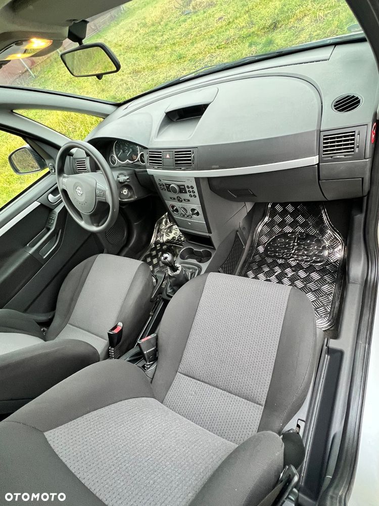 Opel Meriva - 11
