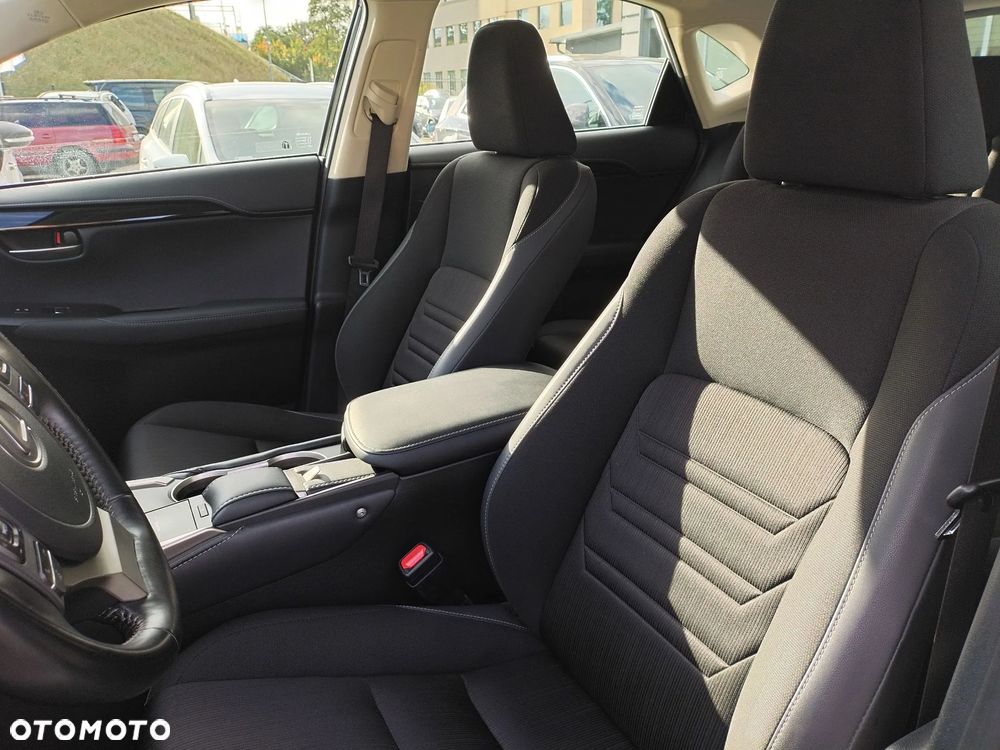 Lexus NX 300 Business Edition AWD - 14