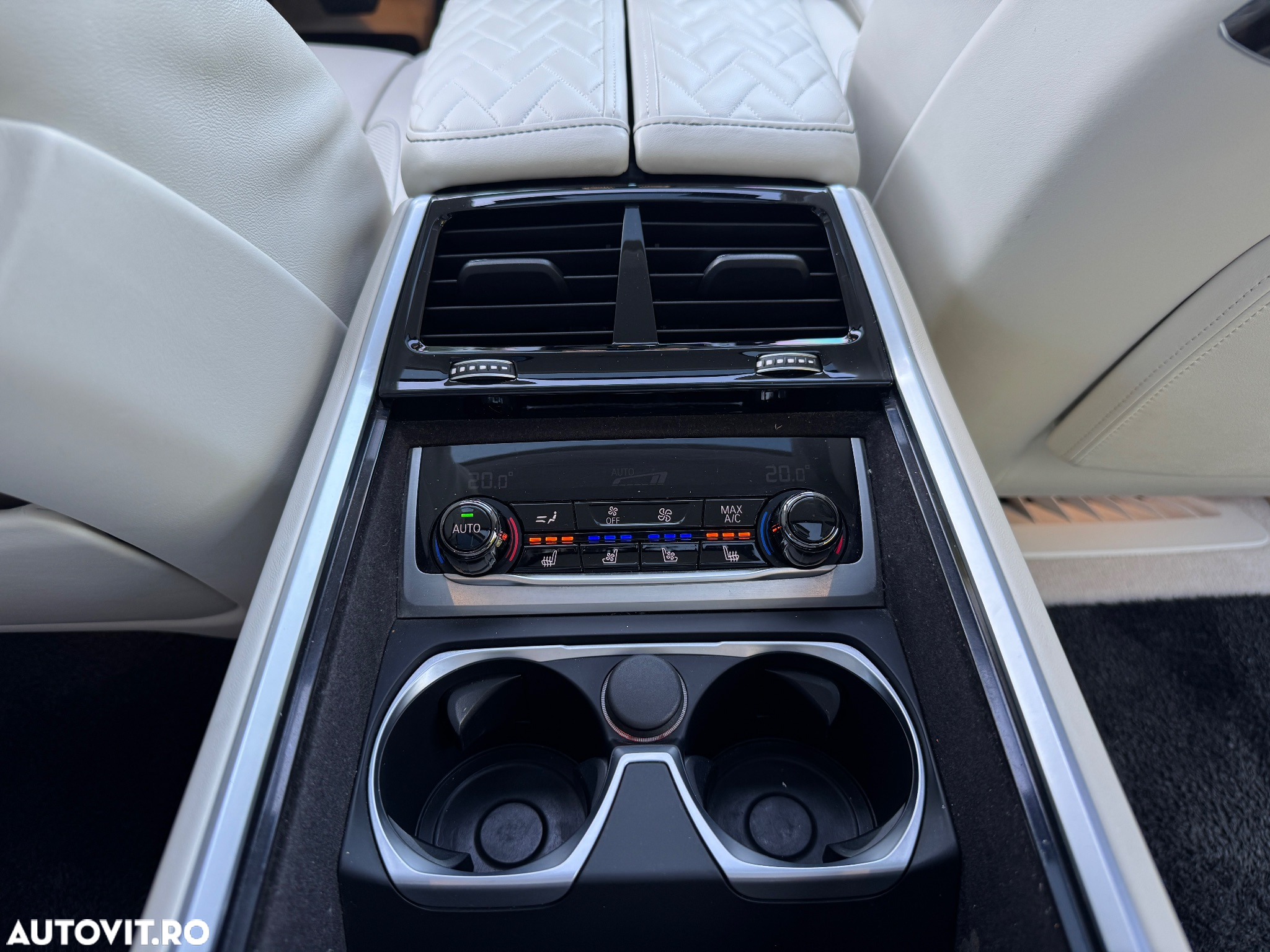BMW Seria 7 740Ld xDrive - 16