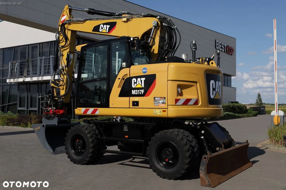 Caterpillar M317F - 9