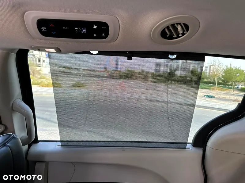 Chrysler Pacifica - 18