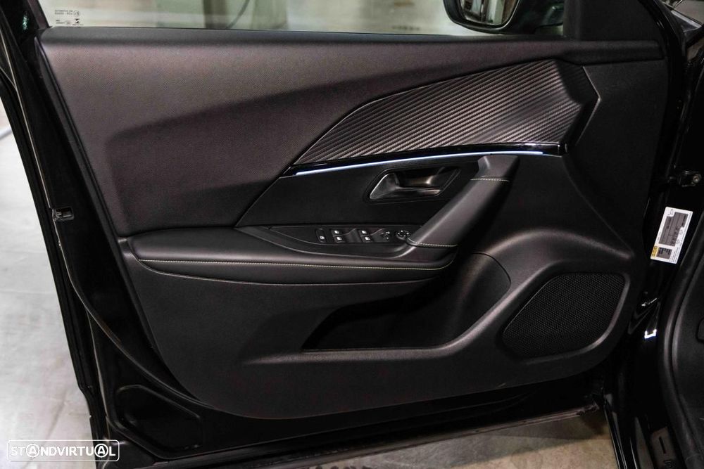 Peugeot e-2008 50 kWh GT - 43