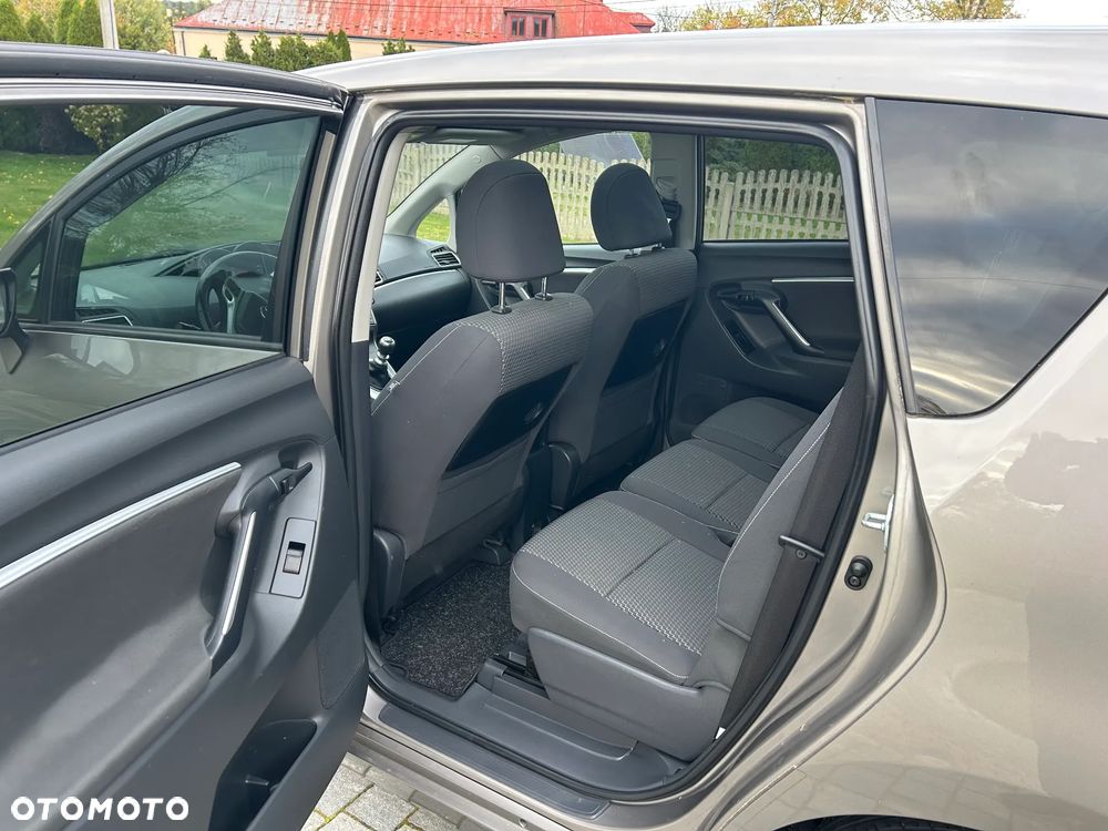 Toyota Verso 1.6 D-4D Prestige - 14