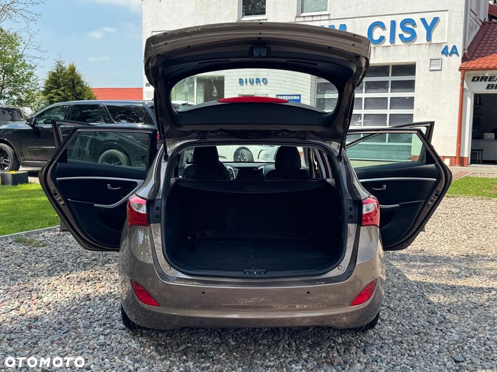 Hyundai i30 - 16