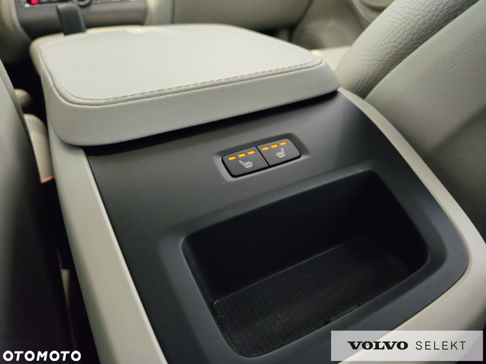 Volvo XC 90 - 31