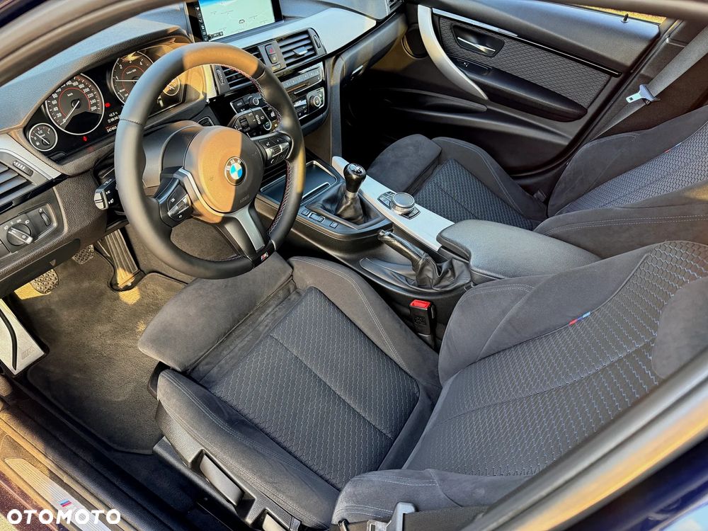 BMW Seria 3 320d xDrive M Sport Shadow - 29