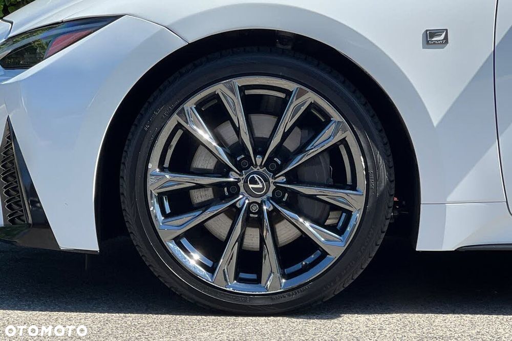 Lexus IS 200t / 300 F Sport - 22