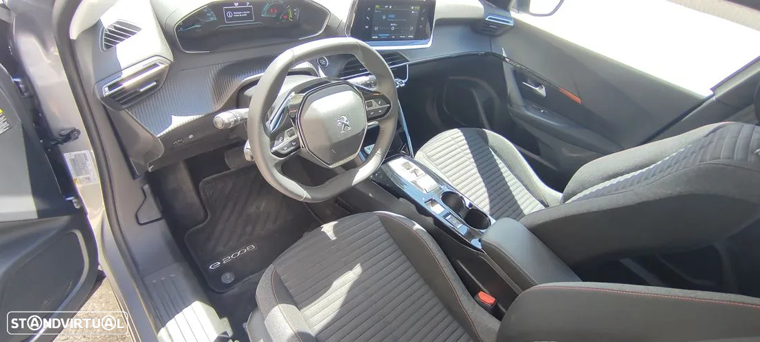 Peugeot e-2008 50 kWh Active Pack - 5