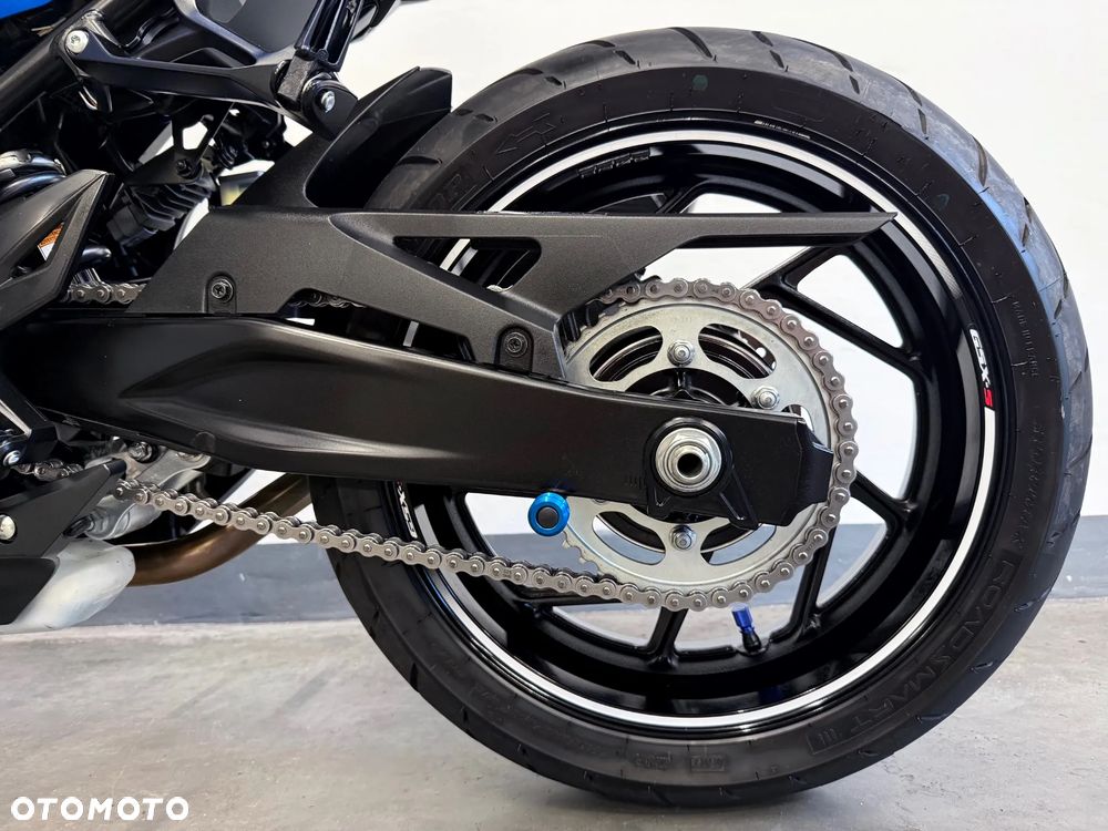 Suzuki GSX - 8