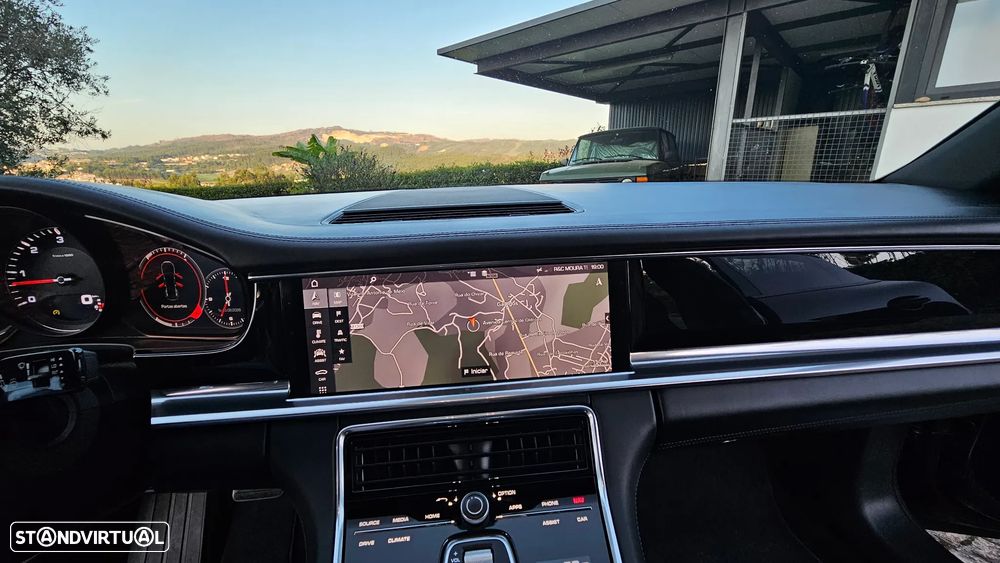 Porsche Panamera 4 S - 47