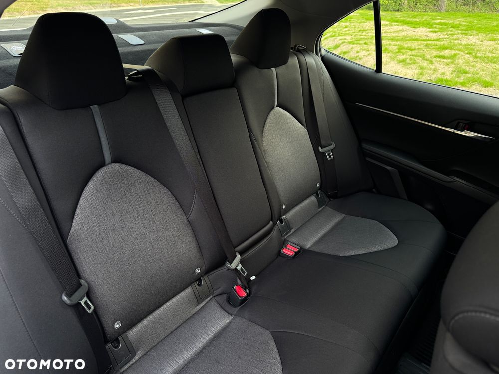 Toyota Camry 2.5 Hybrid Comfort CVT - 13