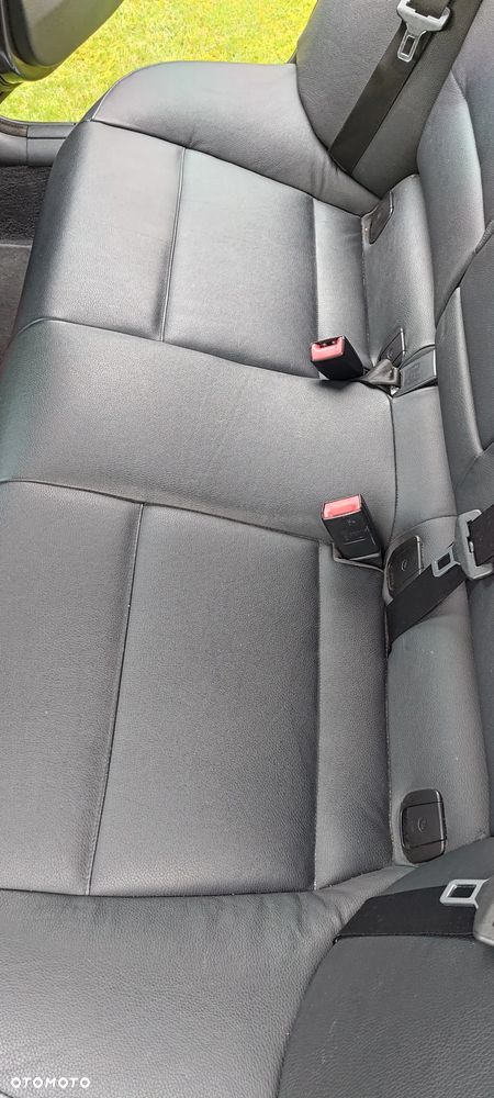 BMW Seria 3 330i - 11