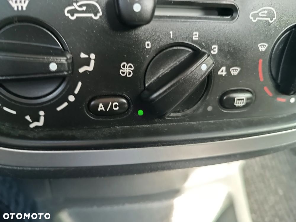 Citroën C3 1.4 Confort - 24