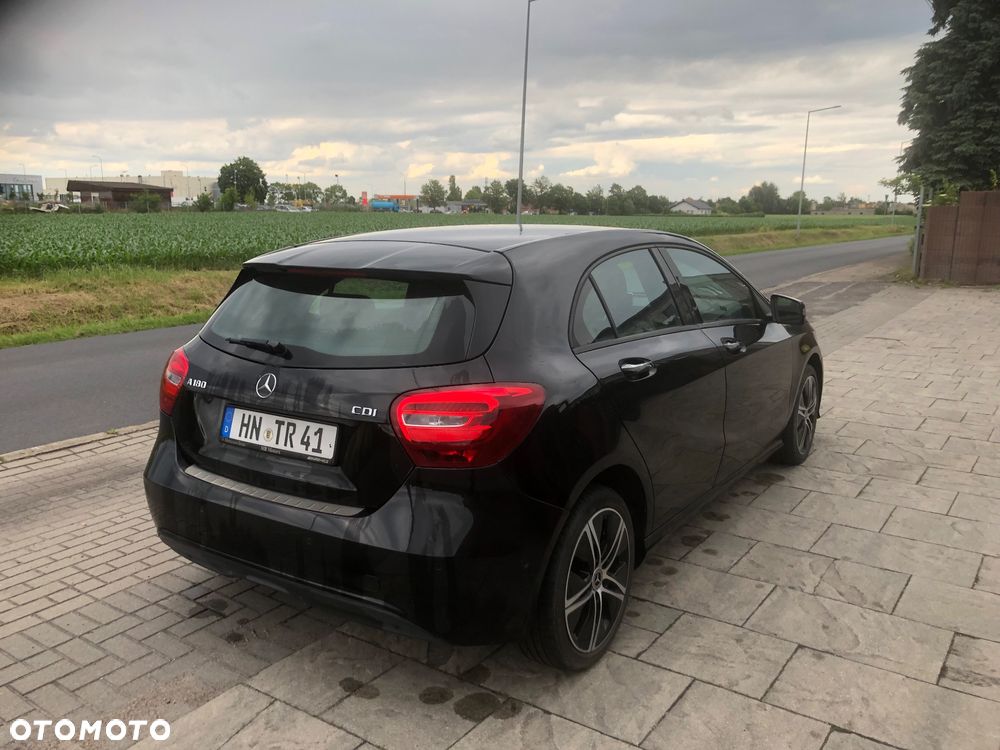 Mercedes-Benz Klasa A 180 d Activity Edition - 7