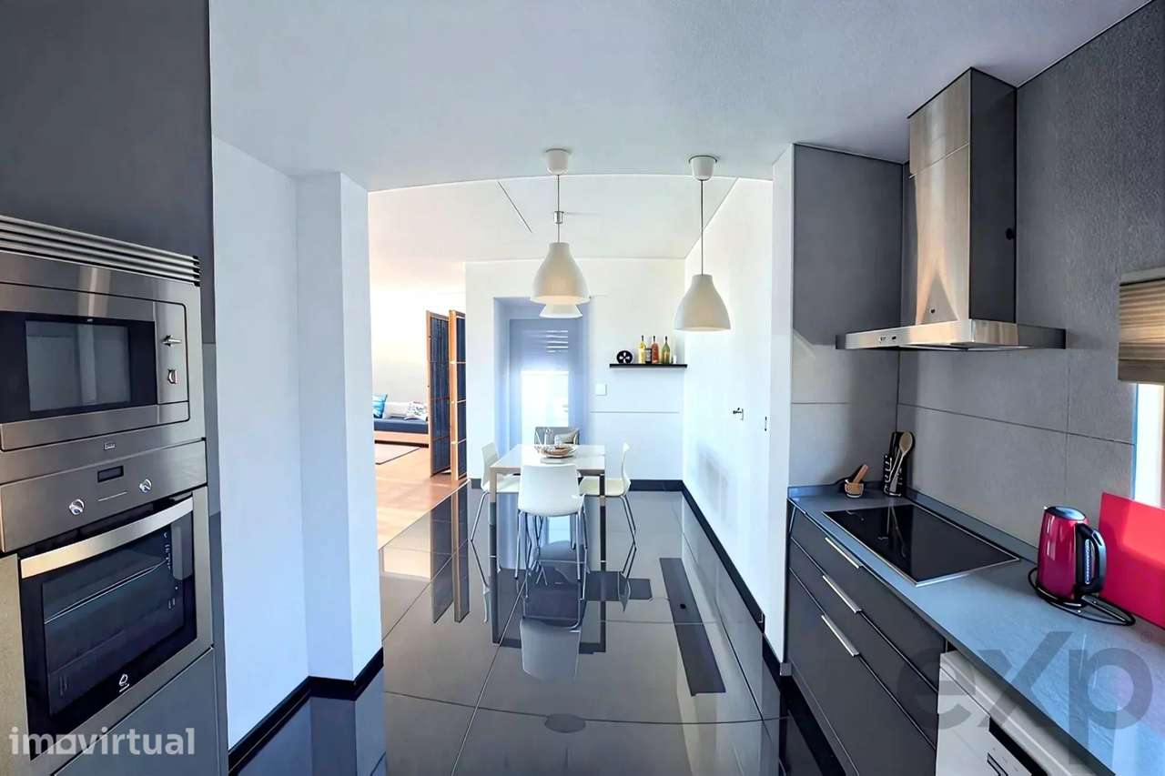 Moradia T5 (2 habitações T3 + T2) - Grande imagem: 5/50