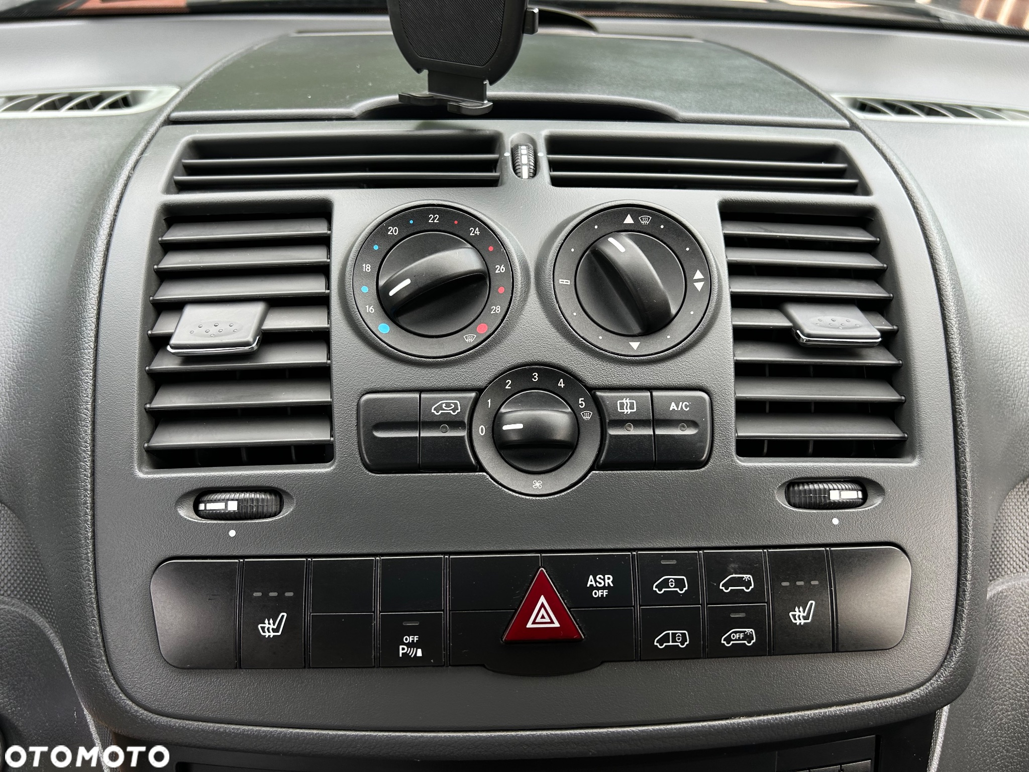 Mercedes-Benz Vito - 18