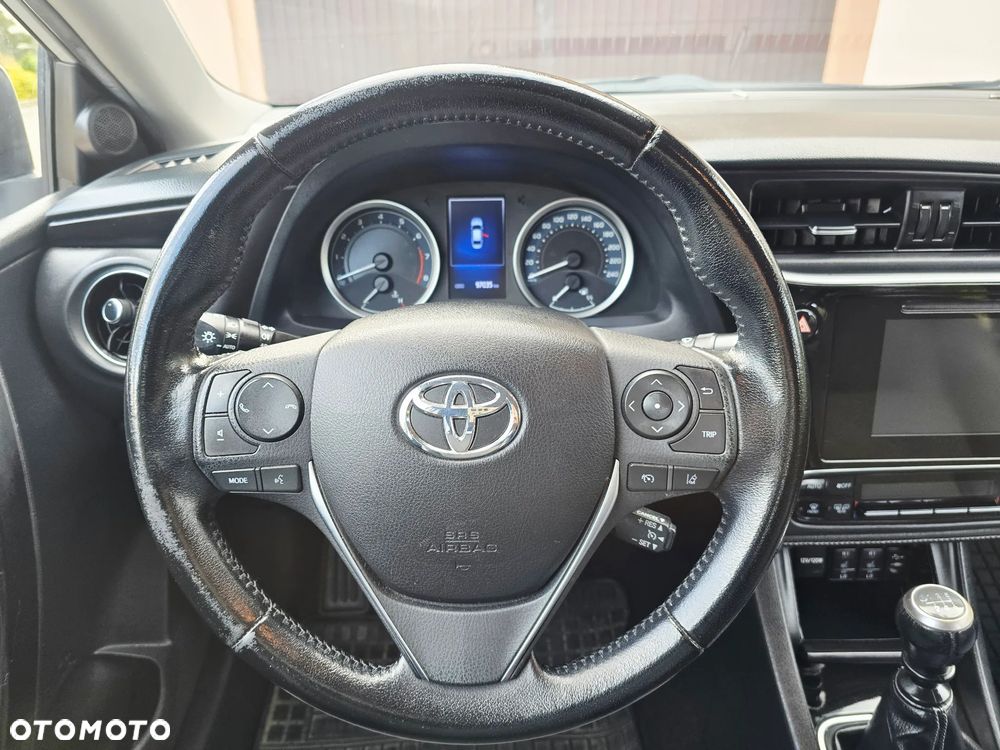 Toyota Corolla 1.6 Prestige EU6 - 20