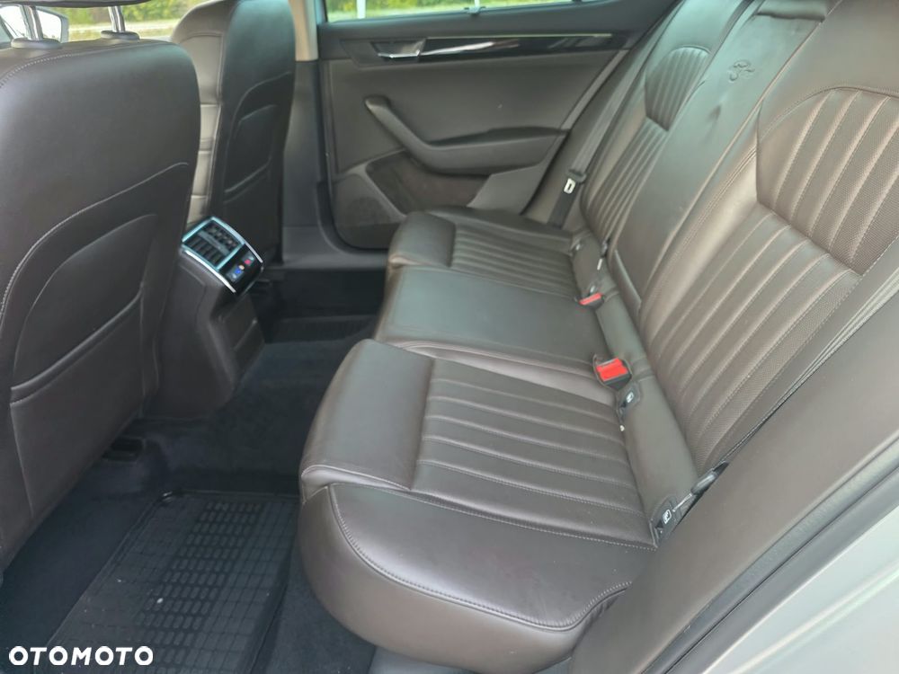 Skoda Superb 2.0 TDI 4x4 L&K DSG - 34