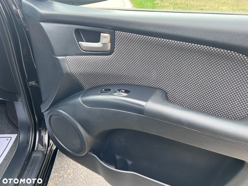 Kia Sportage 2.0 2WD Champ - 33