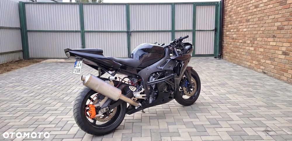 Yamaha R6 - 9