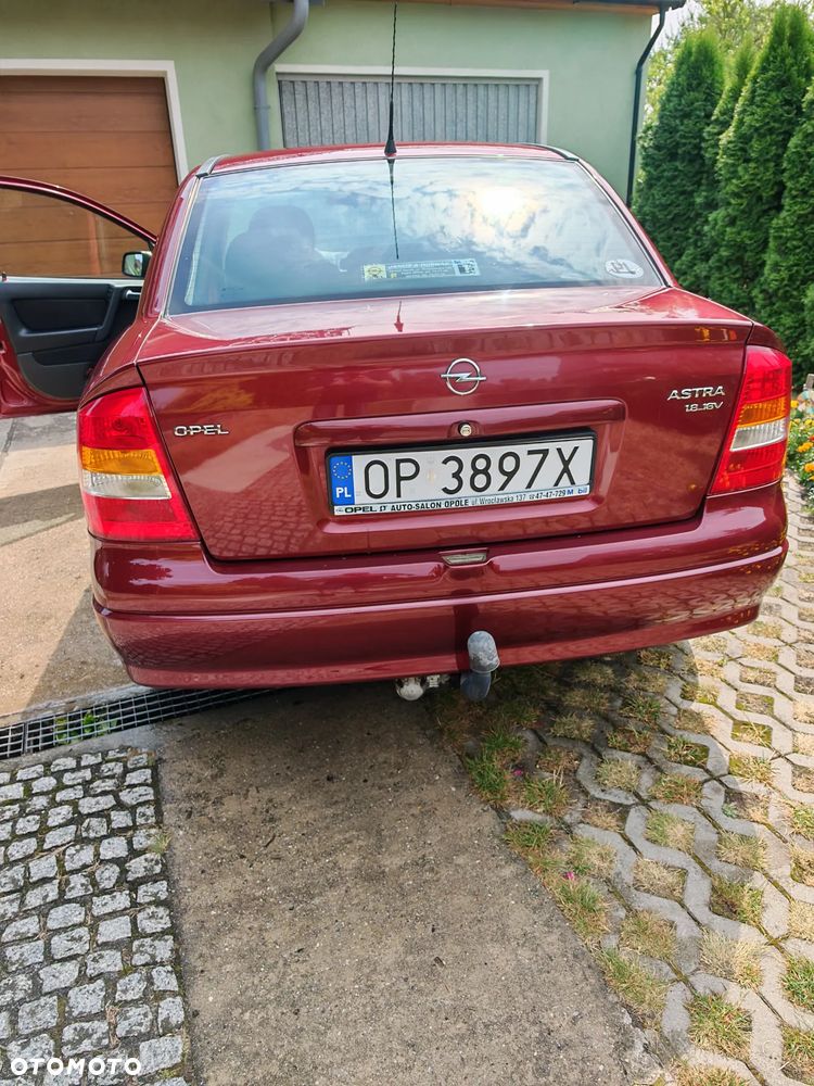 Opel Astra 1.4 Club - 10