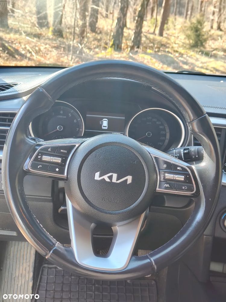 Kia Ceed 1.5 T-GDI M - 4