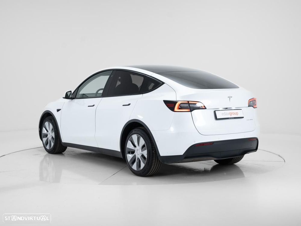 Tesla Model Y Long Range Dual Motor AWD - 5