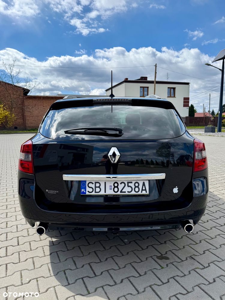 Renault Laguna dCi 175 FAP Initiale - 4