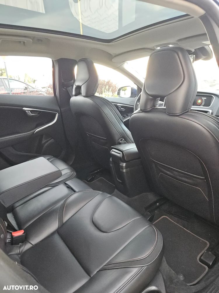 Volvo V40 D2 RDesign - 12