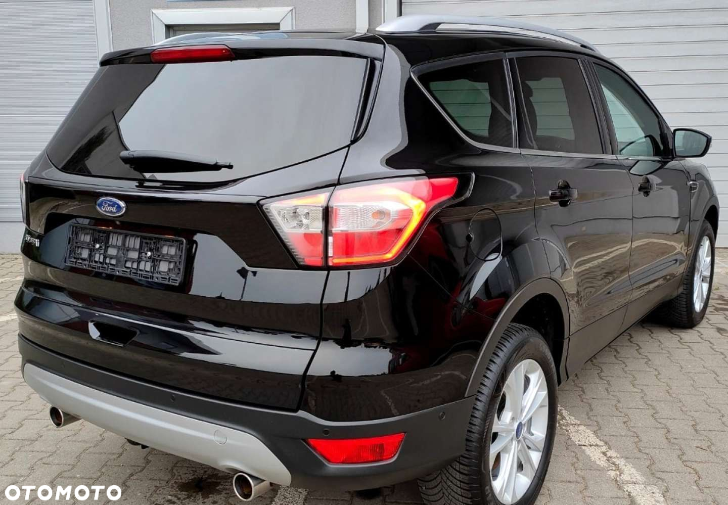 Ford Kuga - 2