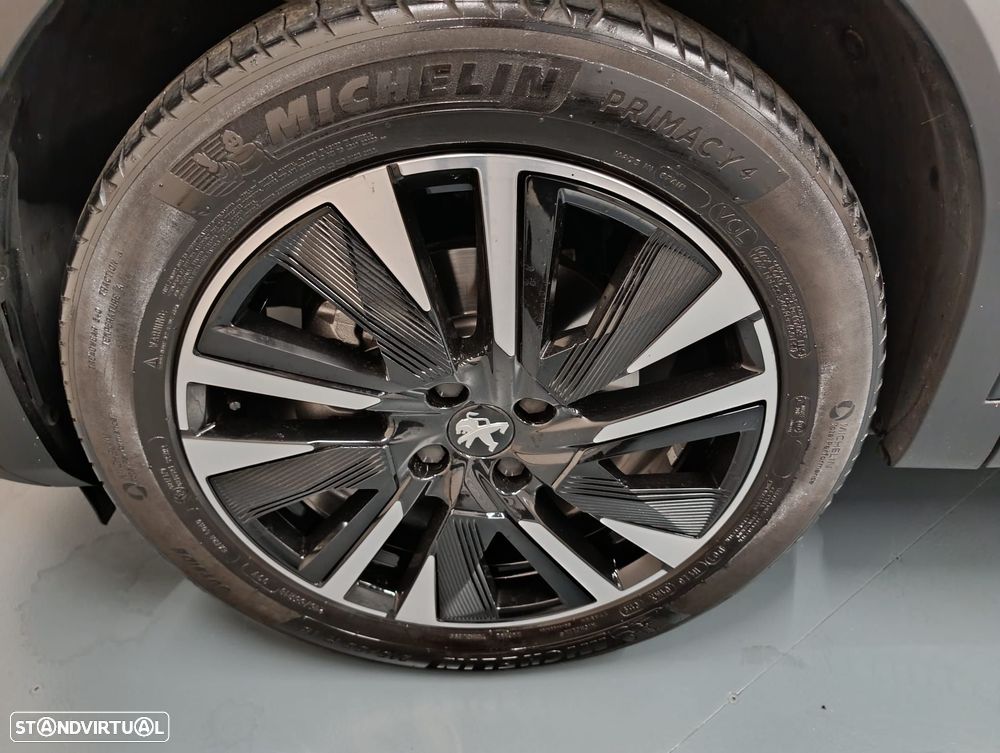 Peugeot e-2008 50 kWh GT Pack - 26