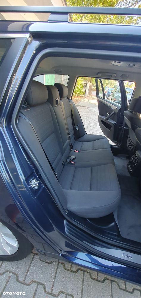 BMW Seria 5 520i - 28