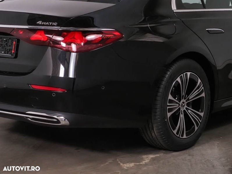 Mercedes-Benz E 200 4MATIC 9G-TRONIC - 4