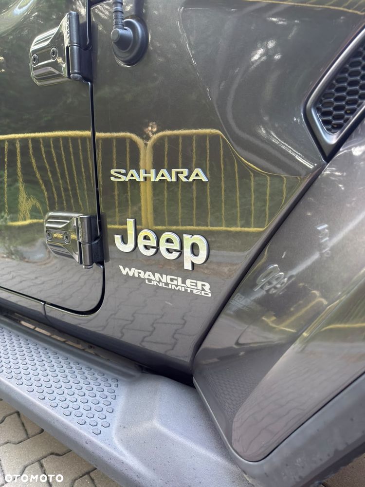 Jeep Wrangler - 9