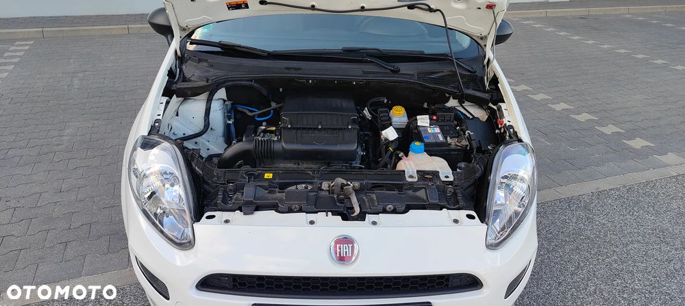Fiat Punto Evo 1.4 8V Estiva Blue&Me - 31