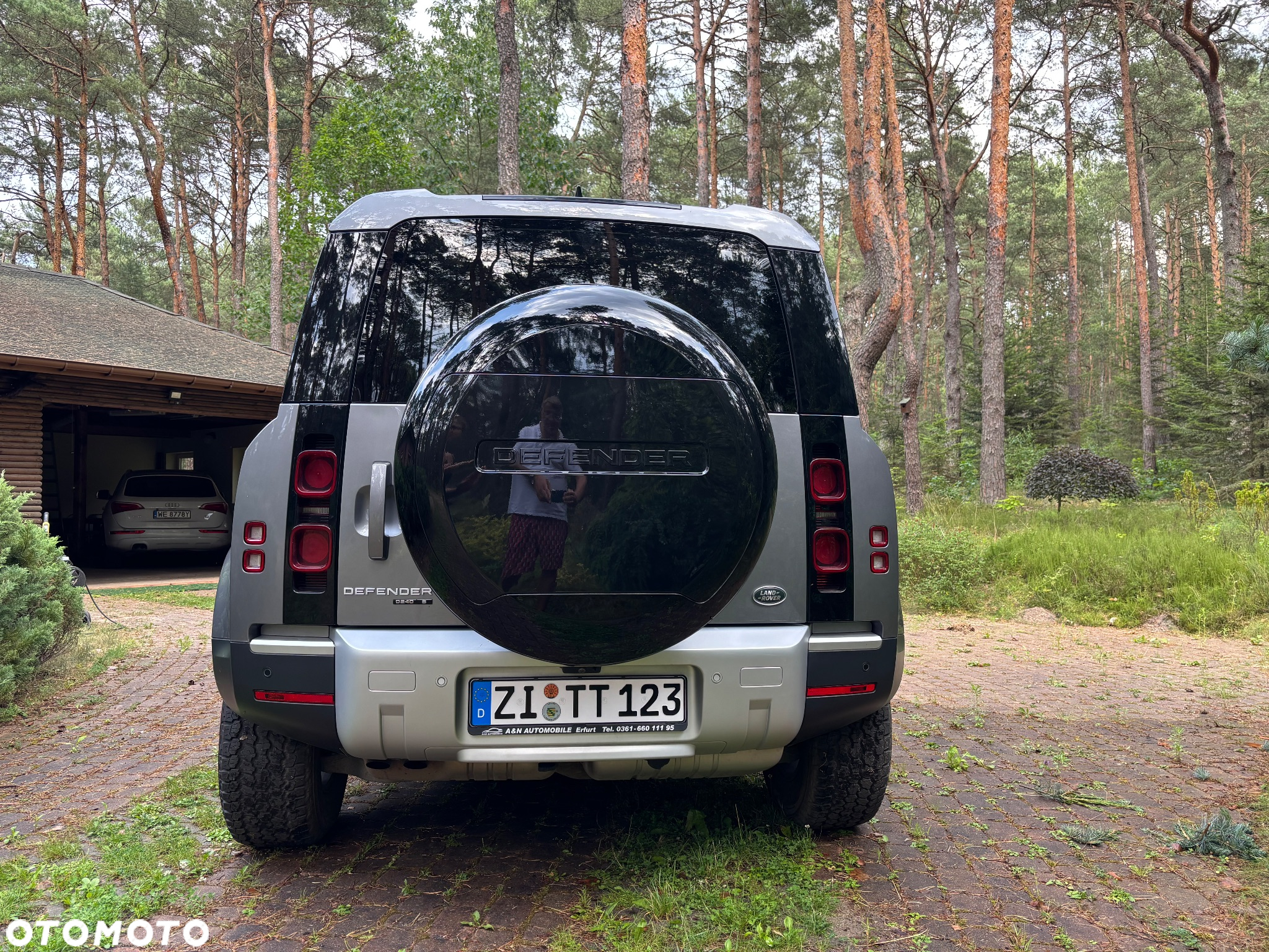 Land Rover Defender 110 2.0 D240 S - 5