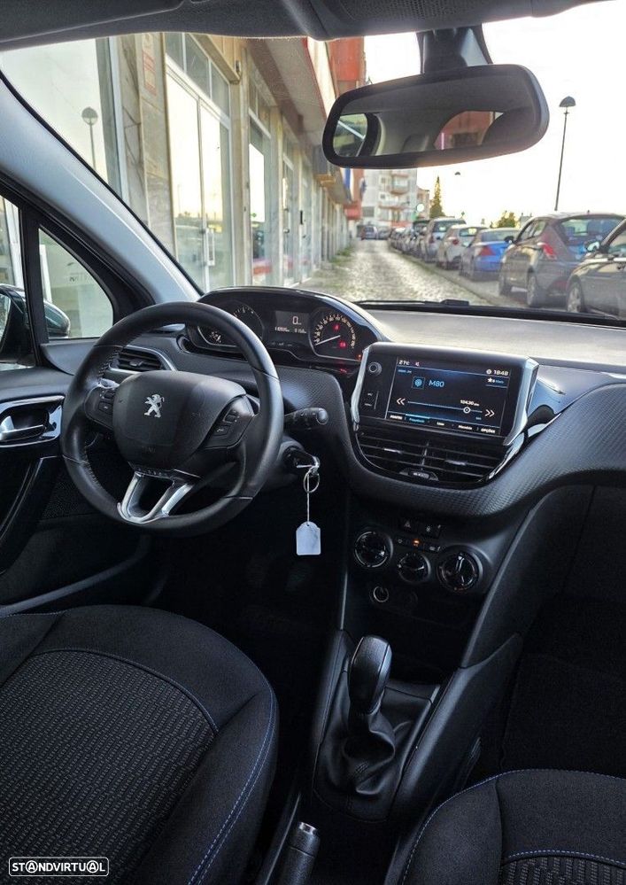 Peugeot 208 1.2 PureTech Style - 20