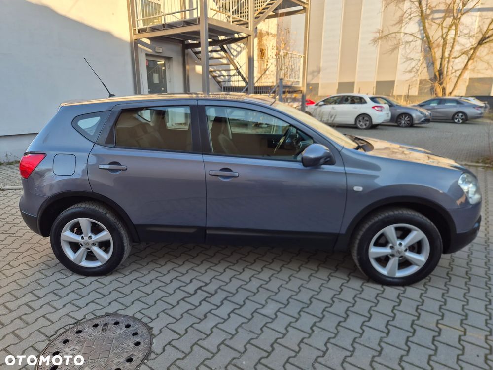 Nissan Qashqai 2.0 dCi 4 x 4 DPF acenta - 5
