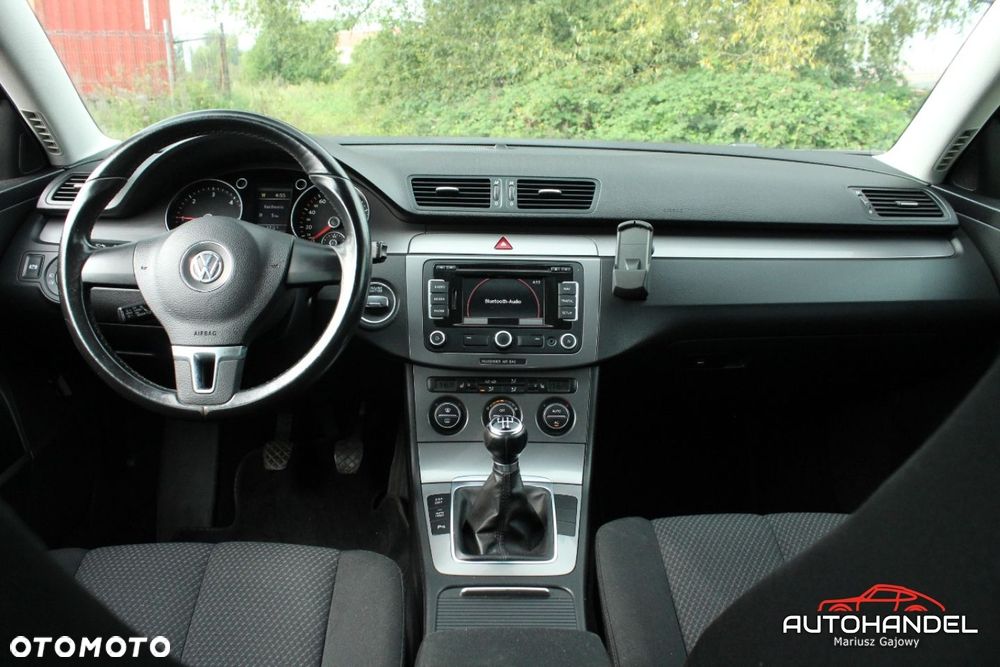 Volkswagen Passat - 7