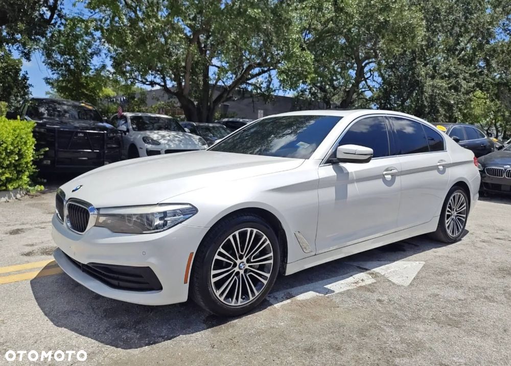 BMW Seria 5 530i - 5