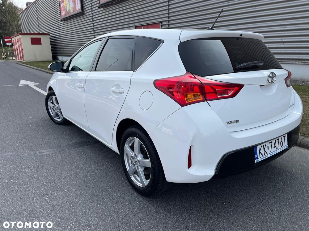 Toyota Auris 2.0 D-4D Comfort - 10