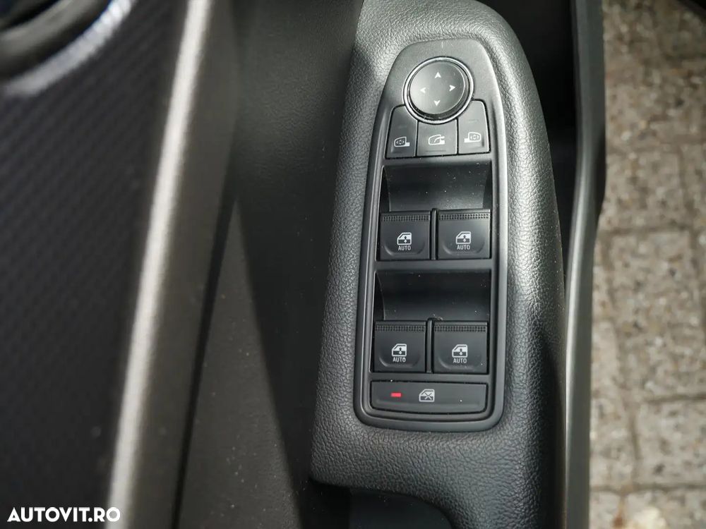 Renault Arkana E-TECH 145 Evolution - 18