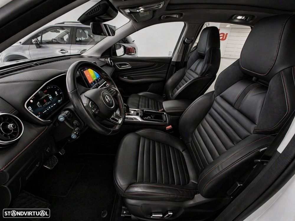 MG EHS 1.5 T-GDI Plug-in Hybrid Luxury - 12