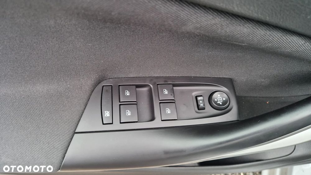 Opel Astra 1.4 T Business Elegance S&S - 9