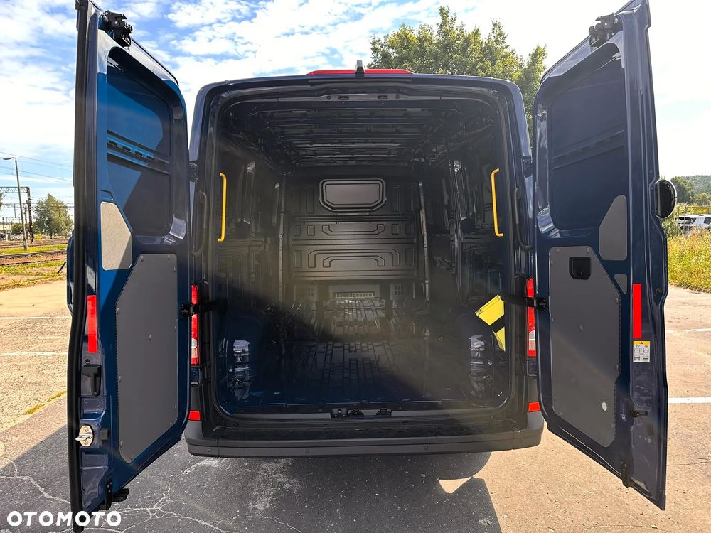Volkswagen Crafter - 10