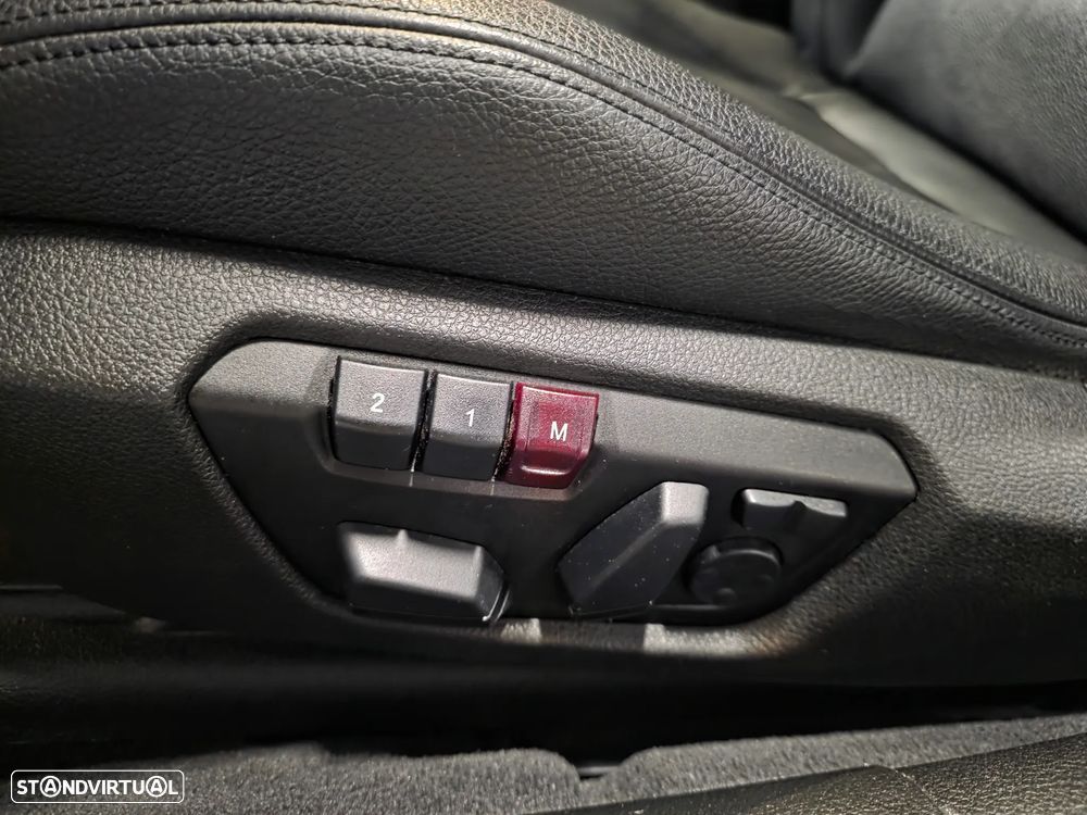 BMW 320 d Aut. Luxury Line - 28