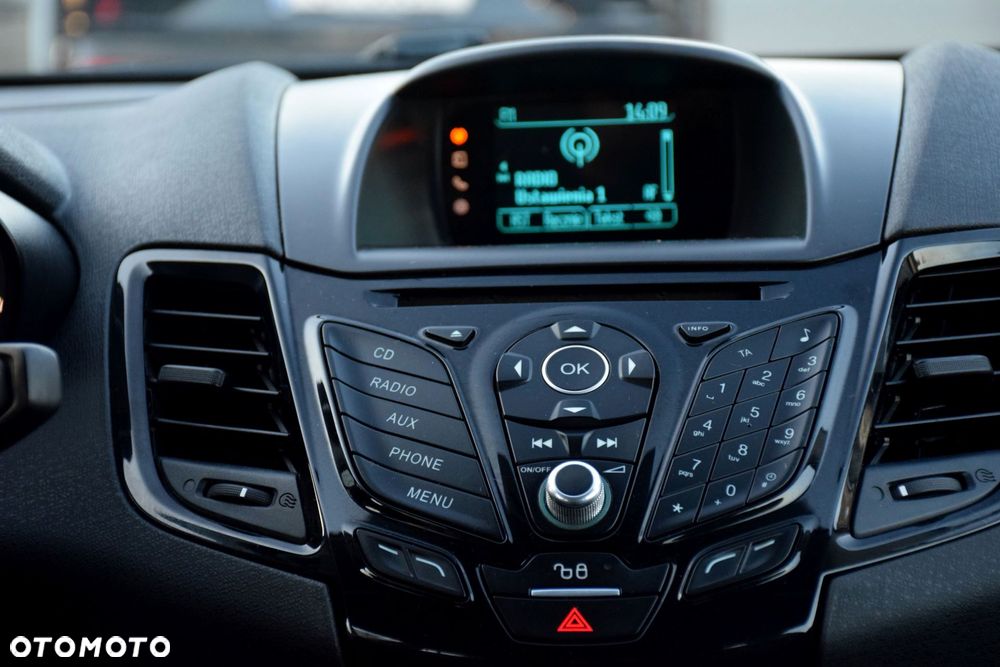 Ford Fiesta 1.25 Celebration - 17